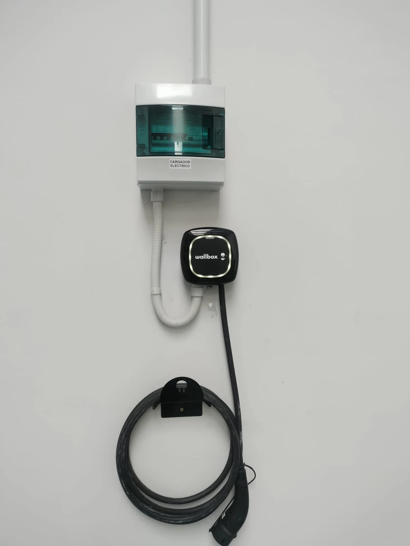 Cargador EV en Cuarte de Huerva, Zaragoza Cargador vehículo eléctrico instalado en Cuarte de Huerva